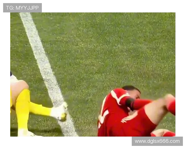 穆西亚拉脚踝受伤恐缺战药厂