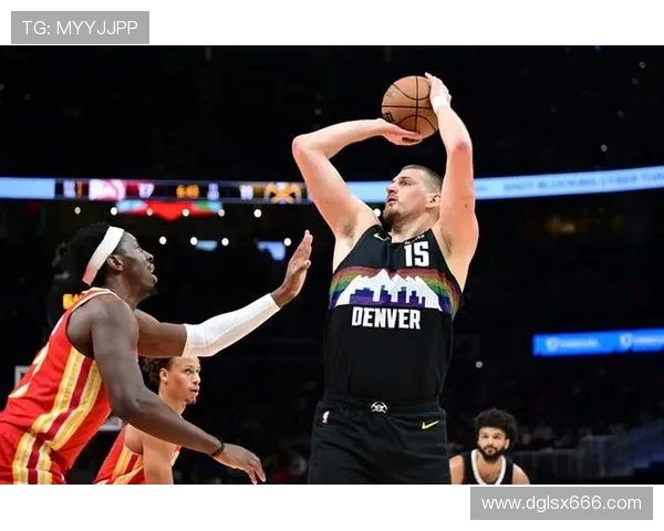 约基奇连四三双掘金逆转爵士